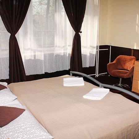 Hotel Stella Siofok Luaran gambar